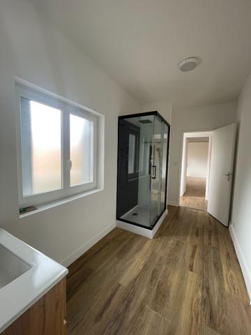 Superbe appartement T3 rénové avec terrasse - 120 m²