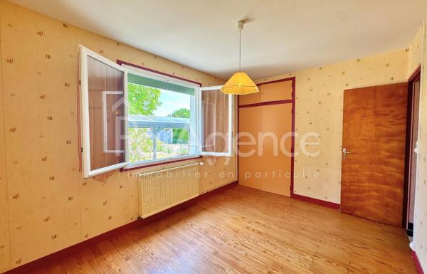 Maison plain-pied 3 chambres. Jardin clos.