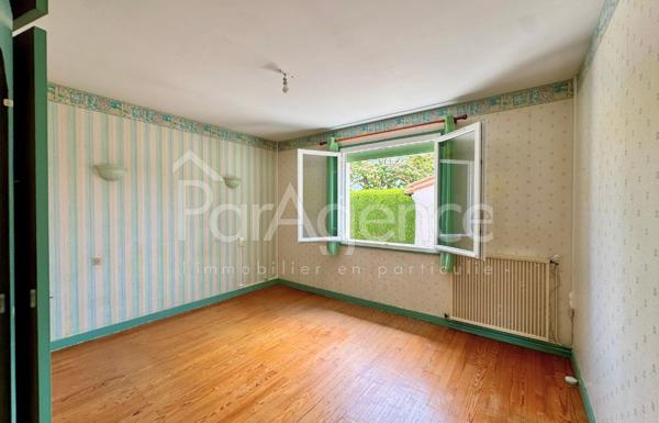Maison plain-pied 3 chambres. Jardin clos.