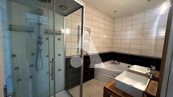 Maison 6 pièces 220 m2