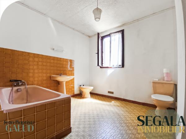 Carmaux (81400) CARMAUX - Maison dans le centre ville