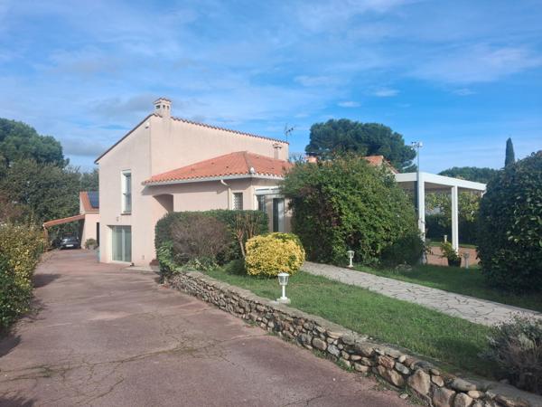 Villa 149 m² - 1238 m² - 4 ch + bureau - piscine