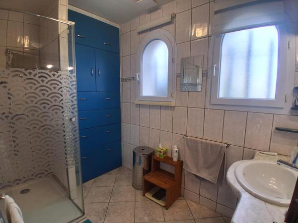 Villa 149 m² - 1238 m² - 4 ch + bureau - piscine