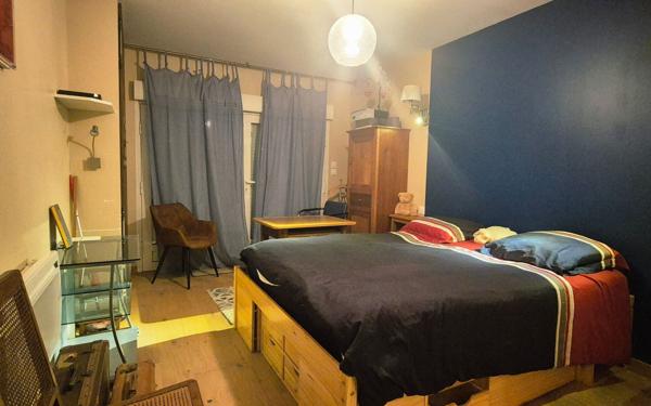 Maison à vendre    5 pièces •  Roquettes