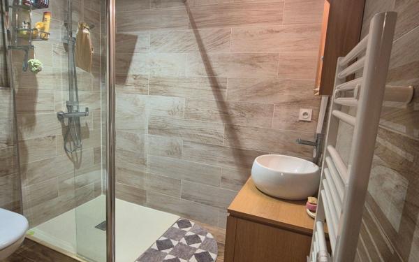 Maison à vendre    5 pièces •  Roquettes