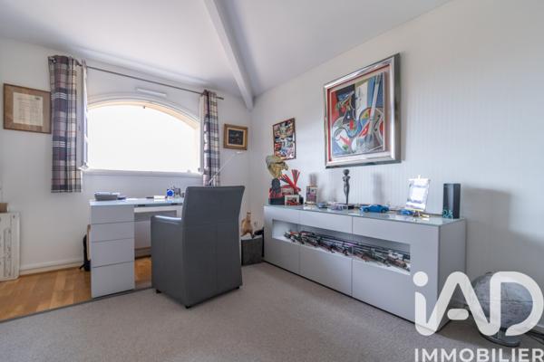 Maison à vendre 8 pièces 284 m² Saint-Priest