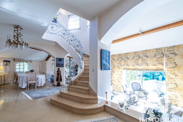 Maison à vendre 8 pièces 284 m² Saint-Priest