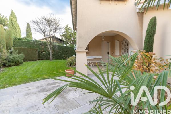 Maison à vendre 8 pièces 284 m² Saint-Priest