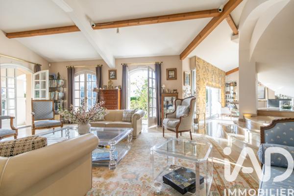 Maison à vendre 8 pièces 284 m² Saint-Priest