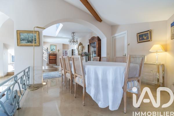 Maison à vendre 8 pièces 284 m² Saint-Priest