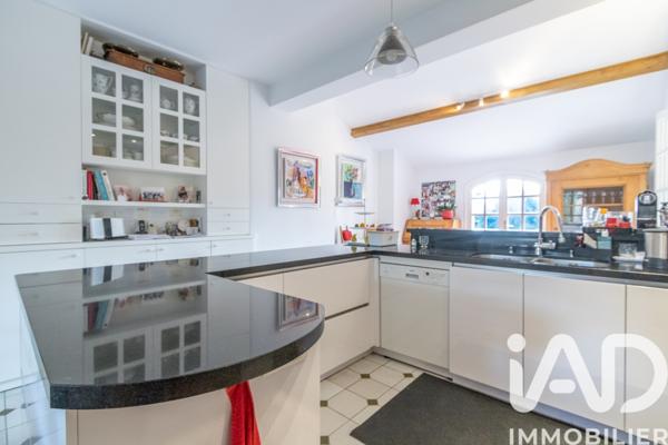 Maison à vendre 8 pièces 284 m² Saint-Priest