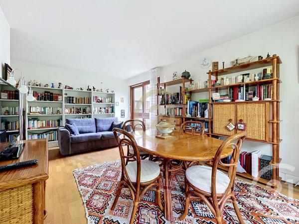 Appartement F2 à vendre  2 pièces - 54 m 2   LE CHESNAY  - 78