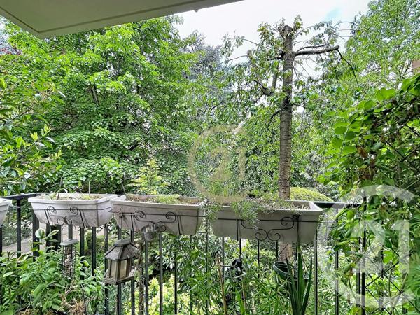 Appartement F2 à vendre  2 pièces - 54 m 2   LE CHESNAY  - 78