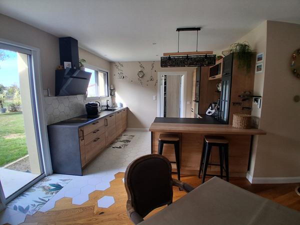 Maison Saint Vincent Sur Jard 6 pièce(s) 135 m2