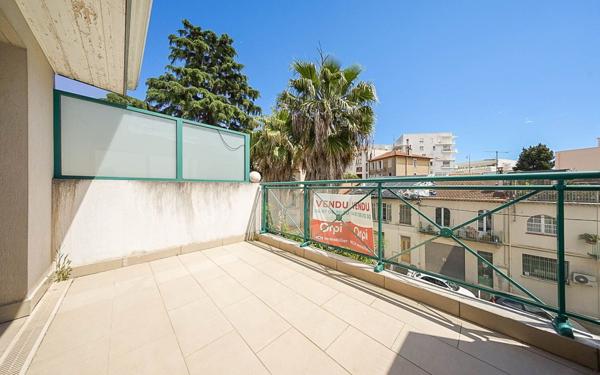 Appartement à vendre    3 pièces • 69 m2 Cannes