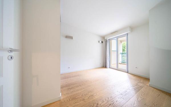 Appartement à vendre    3 pièces • 69 m2 Cannes