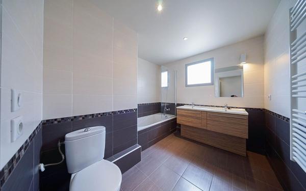 Appartement à vendre    3 pièces • 69 m2 Cannes