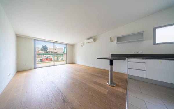 Appartement à vendre    3 pièces • 69 m2 Cannes
