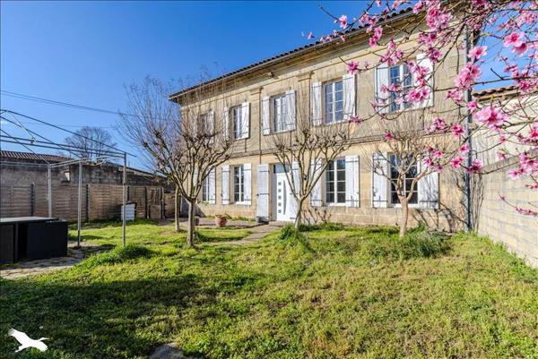 Maison à vendre |  Coutras |  7 pièces | 165 m²