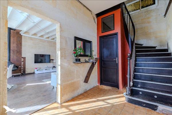 Maison à vendre |  Coutras |  7 pièces | 165 m²