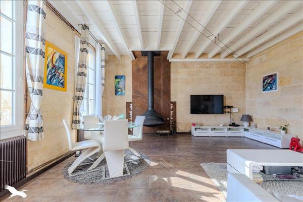 Maison à vendre |  Coutras |  7 pièces | 165 m²