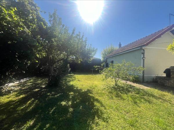 Maison à vendre à Saint-Parres-aux-Tertres dans l'Aube (10410), ref : 10077-1000390