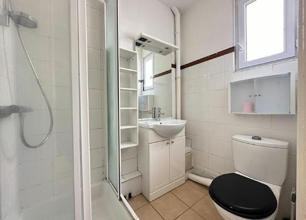 Appartement à vendre    1 pièce •  Royan