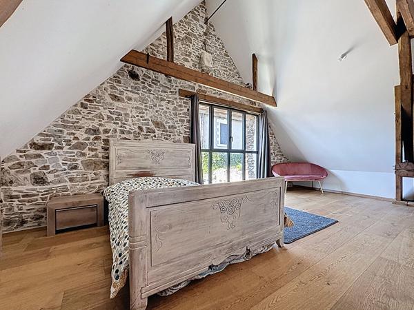 Maison en pierre rénovée à vendre à Saint-Géréon - Charme et confort, 4 chambres, à deux pas de la gare !