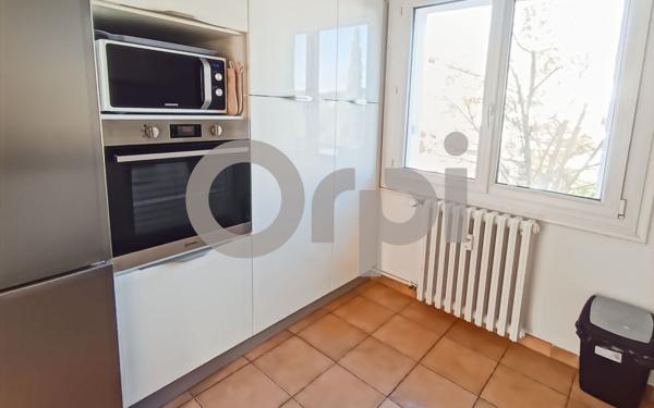 Appartement à vendre    3 pièces •  Laragne-Montéglin