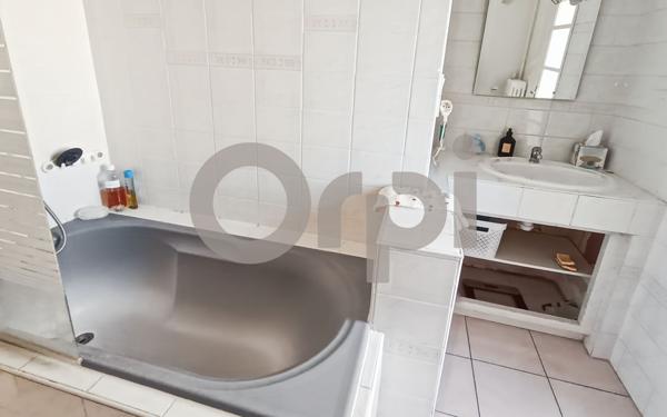 Appartement à vendre    3 pièces •  Laragne-Montéglin