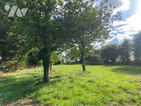 Terrain à bâtir 
A seulement 9 minutes de Chateaubriant 
Situé dans un environnement calme et...