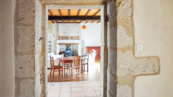 Charmant ensemble en pierre au calme, 10 pièce(s) 234 m2, belle vue sur la campagne