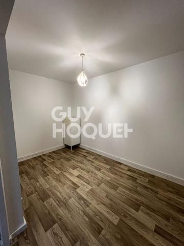 A LOUER au centre de Lyon 8 ème, un T4 avec balcon et parking