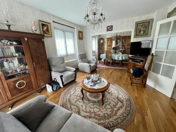 Maison à vendre |  Saint-Sornin-Lavolps |  10 pièces | 212 m²