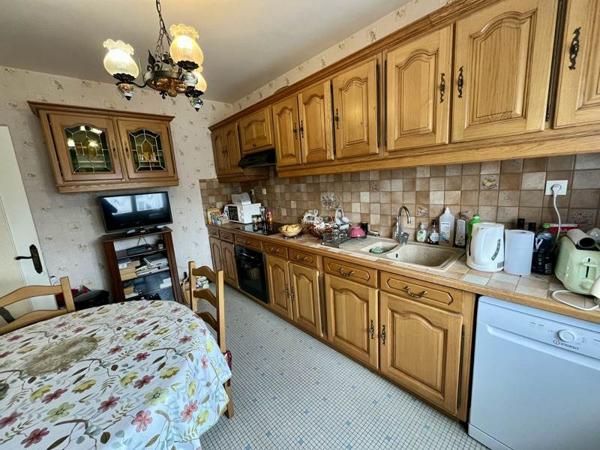 Maison à vendre |  Saint-Sornin-Lavolps |  10 pièces | 212 m²