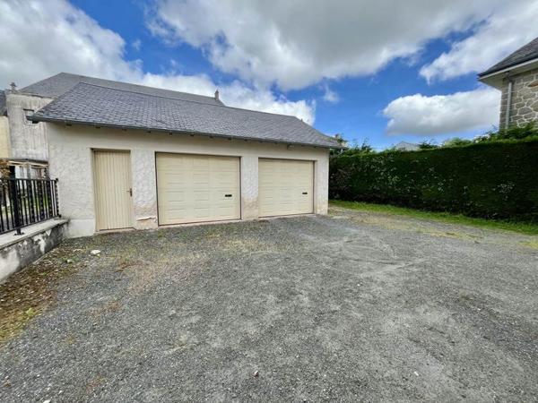 Maison à vendre |  Saint-Sornin-Lavolps |  10 pièces | 212 m²