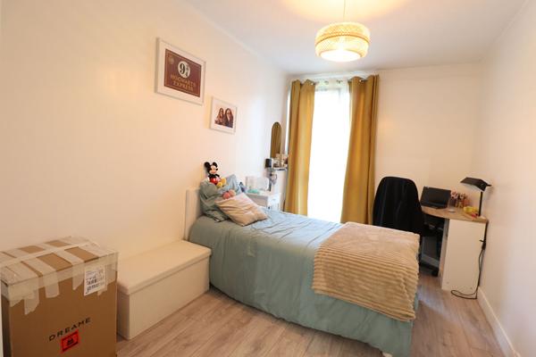 Appartement Pierrefitte Sur Seine 3 pièce(s) 68 m2