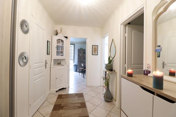 Appartement Pierrefitte Sur Seine 3 pièce(s) 68 m2