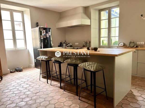 Belle maison de campagne en Périgord pourpre sur un terrain de 3 900m2, LALINDE