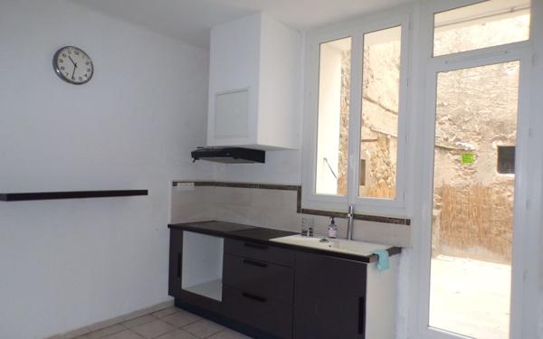 Appartement à vendre    2 pièces • 30,75 m2 La Tour-d'Aigues