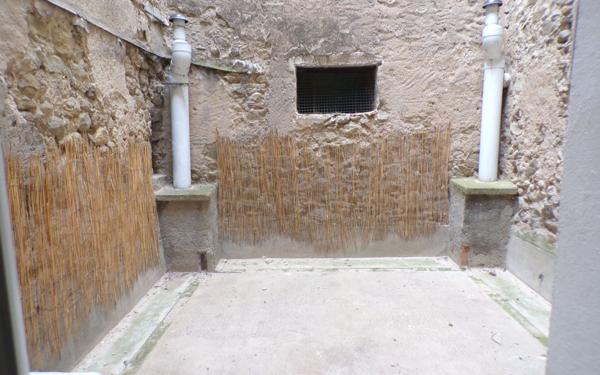 Appartement à vendre    2 pièces • 30,75 m2 La Tour-d'Aigues