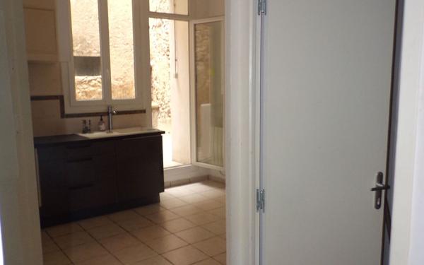 Appartement à vendre    2 pièces • 30,75 m2 La Tour-d'Aigues