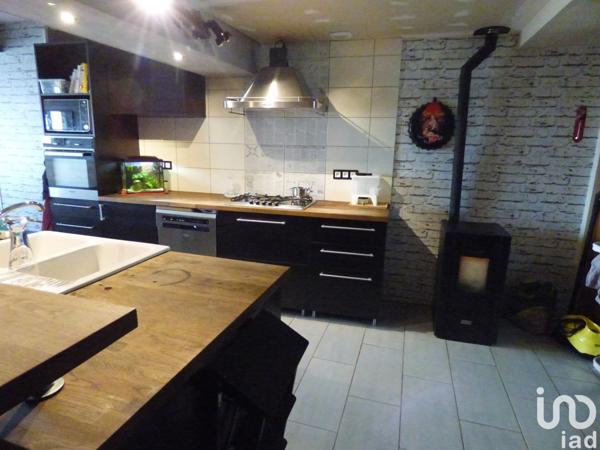 Maison 4 pièces de 121 m² à Dormans (51700)