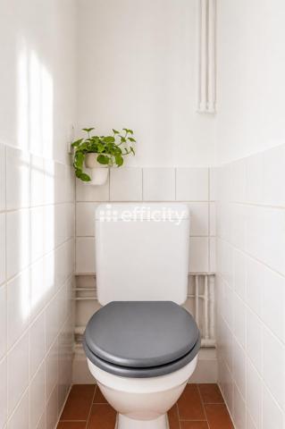 Appartement
         1 pièce
        - 23 m² 230 000 € *