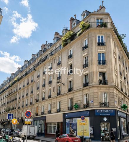 Appartement
         1 pièce
        - 23 m² 230 000 € *