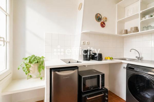 Appartement
         1 pièce
        - 23 m² 230 000 € *