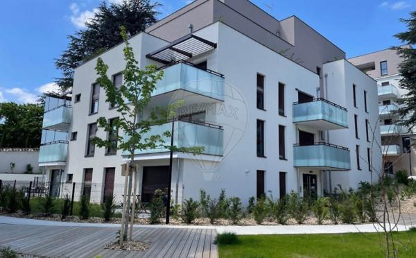 Stationnement à vendre - Rillieux-la-Pape, Rhône - 69