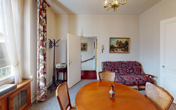 Maison à vendre    4 pièces •  Le Chambon-Feugerolles