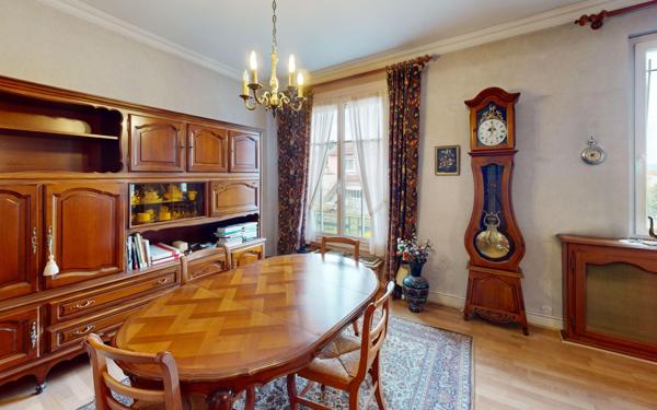 Maison à vendre    4 pièces •  Le Chambon-Feugerolles