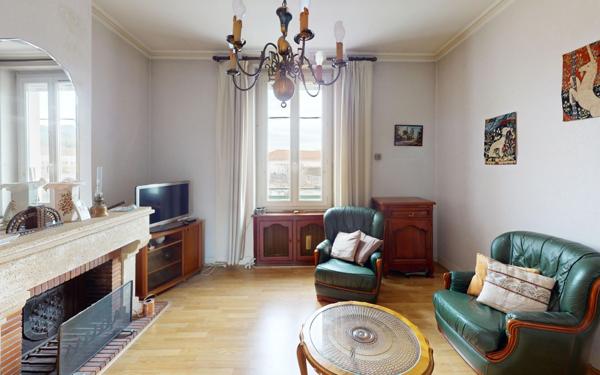 Maison à vendre    4 pièces •  Le Chambon-Feugerolles